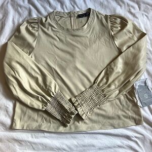 NWT Bagatelle Collection Large Ivory Faux Leather Puff Sleeve Top